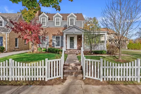 1526 E Olive, Shorewood, WI 53211