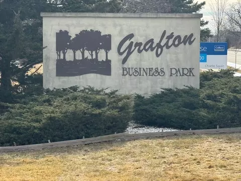 880 Badger, Grafton, WI 53024