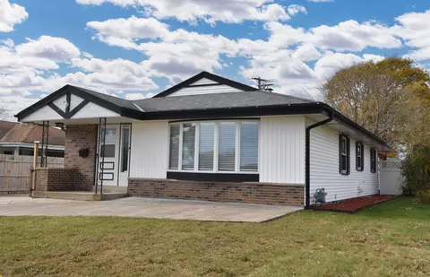 4765 S 20th, Milwaukee, WI 53221