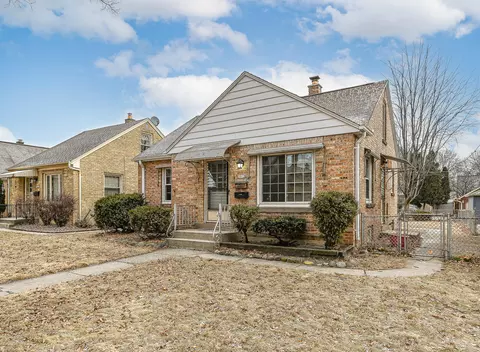 3012 N 79th, Milwaukee, WI 53222
