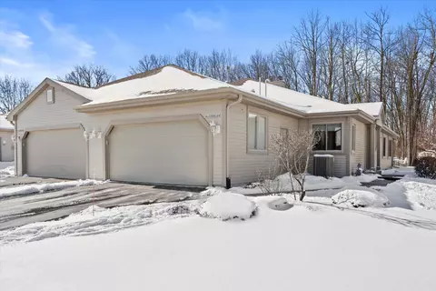 w175n8109 Robin, Menomonee Falls, WI 53051