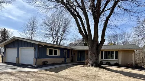 343 S Francis, Brillion, WI 54110