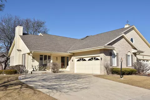 5353 S Cambridge, Greenfield, WI 53221