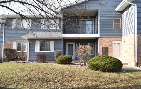 1315 N Sunnyslope #103, Mount Pleasant, WI 53406