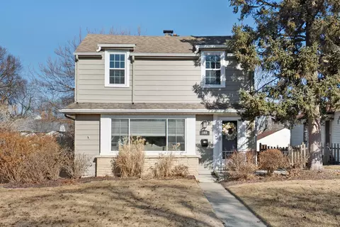 140 W Newhall, Waukesha, WI 53186
