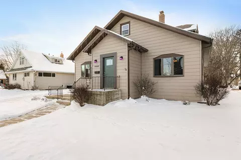1907 Madison, New Holstein, WI 53061