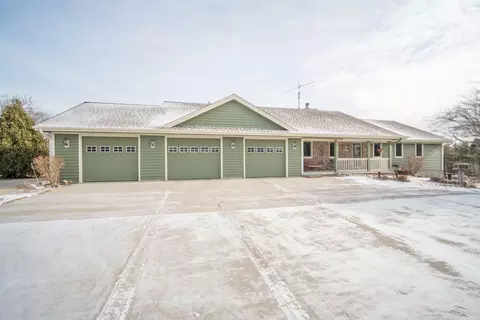 2057 Ann, Farmington, WI 53040