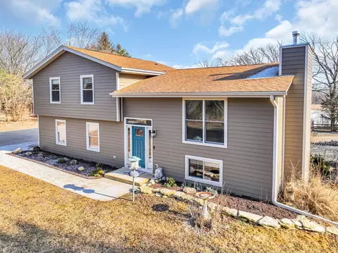 32729 Sunburst, East Troy, WI 53120