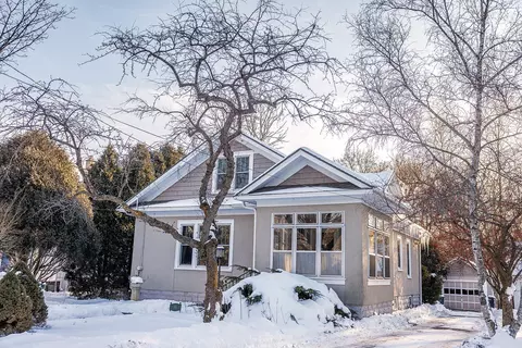 705 Hawthorne, South Milwaukee, WI 53172