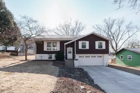 1519 Bridge, Watertown, WI 53094