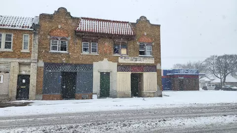4823 W W Ctr #4827, Milwaukee, WI 53210