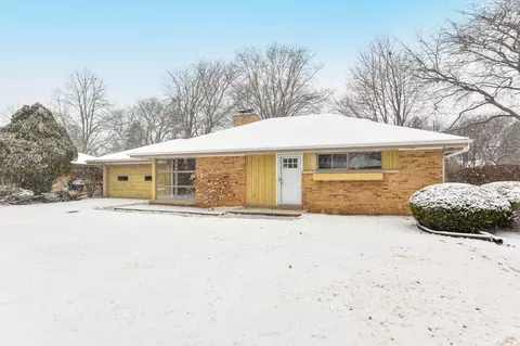 8861 N Seneca, Bayside, WI 53217
