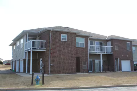 6865 99th #A, Pleasant Prairie, WI 53158