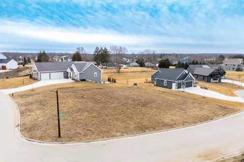 Lt5 Hickory, Menomonee Falls, WI 53051