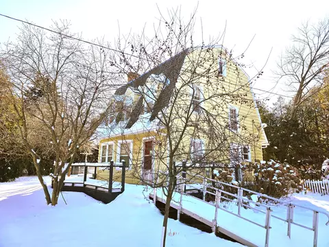 858 S S Rpds, Manitowoc Rapids, WI 54220