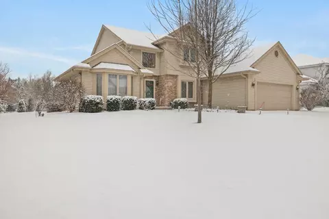 6811 S Juliana, Franklin, WI 53132