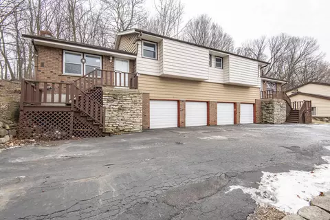 21205 Mary Lynn #21225, Brookfield, WI 53045