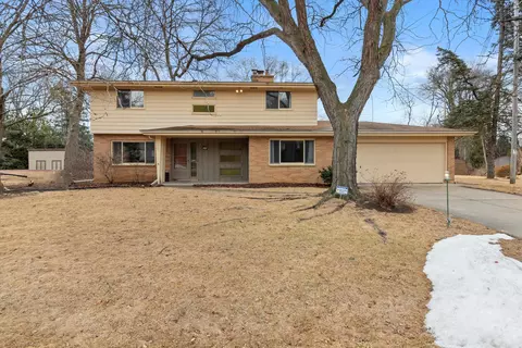 7650 N Berwyn, Glendale, WI 53209
