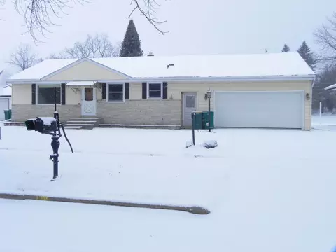 w54n277 Van Buren, Cedarburg, WI 53012