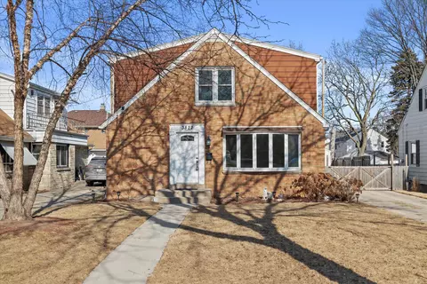3822 W Ohio, Milwaukee, WI 53215