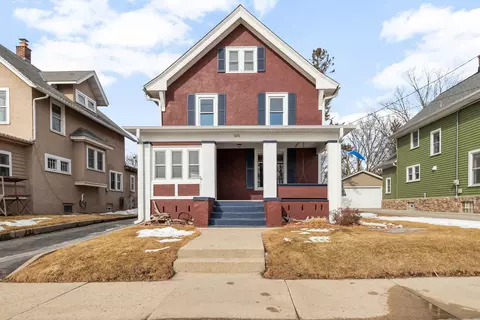 626 W College, Waukesha, WI 53186