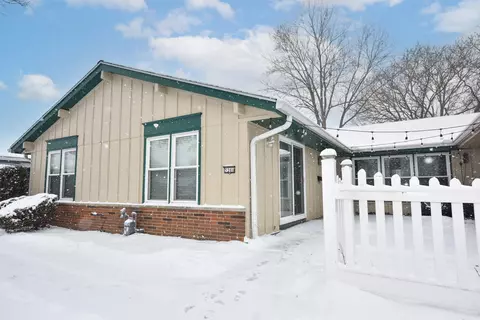 5266 Woodbridge, Greenfield, WI 53221