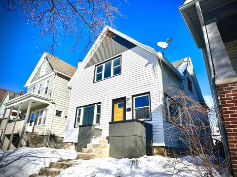 2842 N Fratney #2842A, Milwaukee, WI 53212