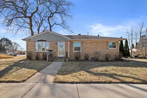 901 Carlton, Racine, WI 53402