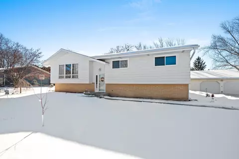 1213 Whittier, Howards Grove, WI 53083