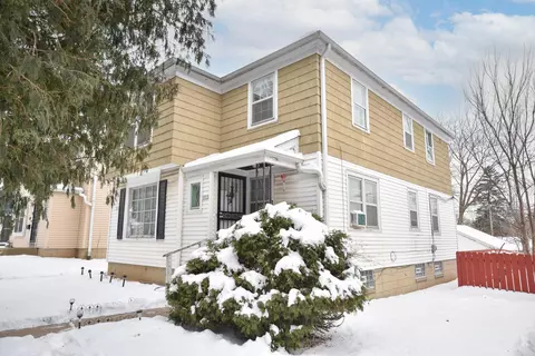 3913 N 53rd #3915, Milwaukee, WI 53216