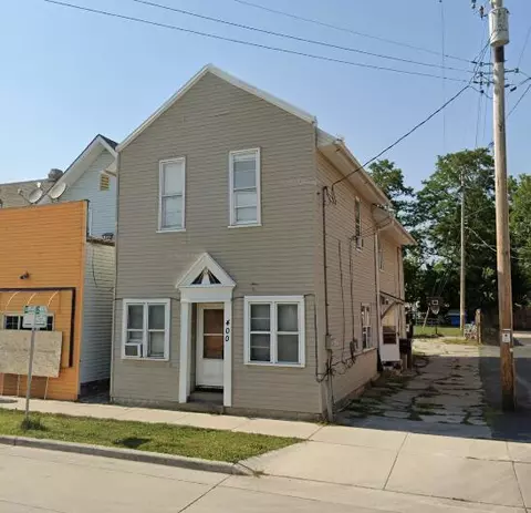 400 E Main, Waukesha, WI 53186