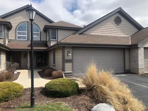 1910 Springbrook N #C, Waukesha, WI 53186