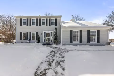 1811 Manor, Waukesha, WI 53188