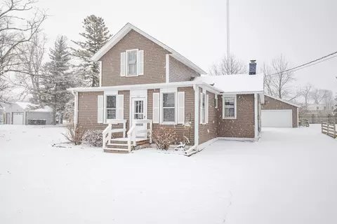 435 S Lapham, Oconomowoc, WI 53066