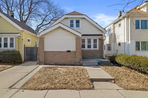 3961 N 14th, Milwaukee, WI 53206