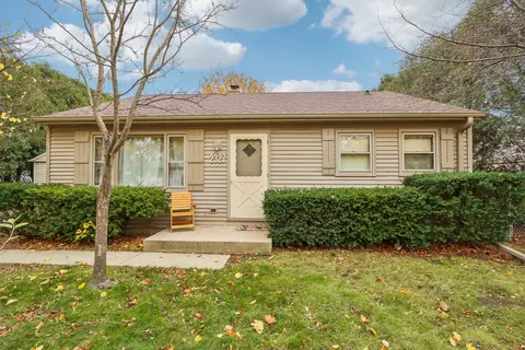 2327 Oregon, Racine, WI 53405