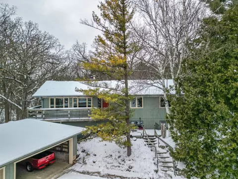 435 S Welsh, Wales, WI 53183