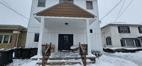 132 E Main, Eagle, WI 53119