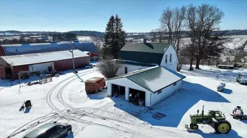 e8019 Mahoney Road, Viroqua, WI 54665