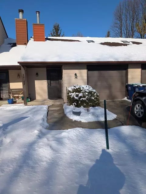 324 S Tower, Saukville, WI 53080