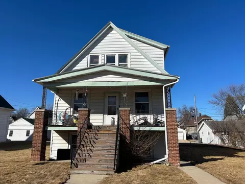 3716 E Carpenter, Cudahy, WI 53110