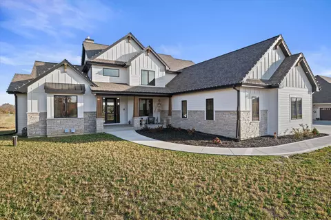 n33w29488 Millridge, Delafield, WI 53072