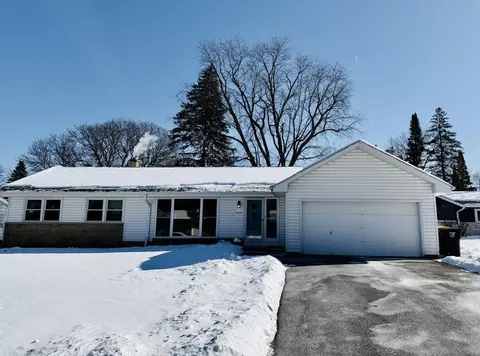 4654 N Parkside, Wauwatosa, WI 53225