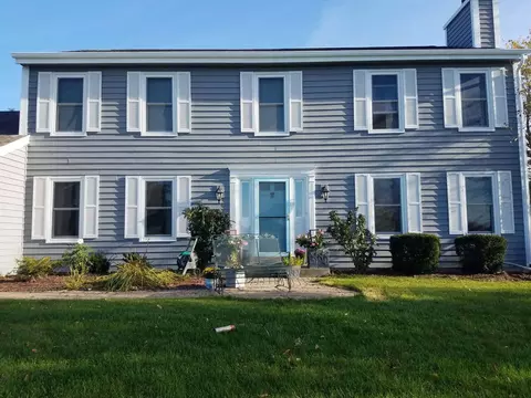s74w25345 High Rdg, Waukesha, WI 53189