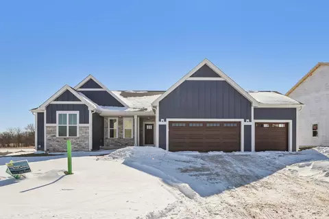 9250 S Overlook, Franklin, WI 53132