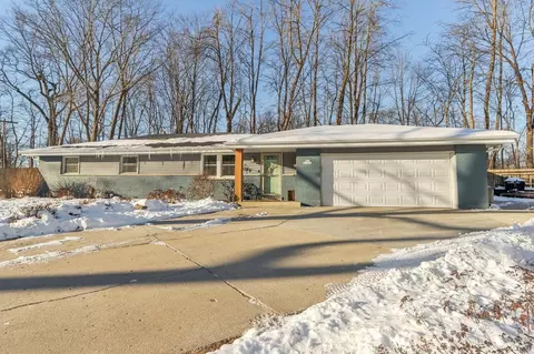 s69w17776 Forest, Muskego, WI 53150
