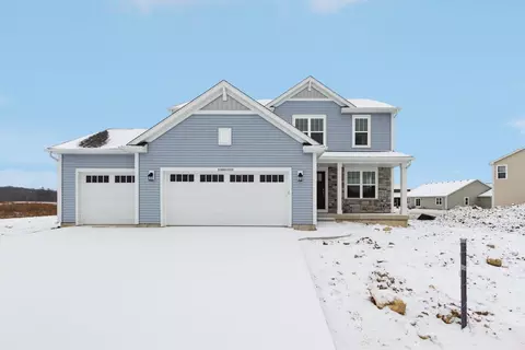 w188n15723 Maple Flds, Jackson, WI 53037