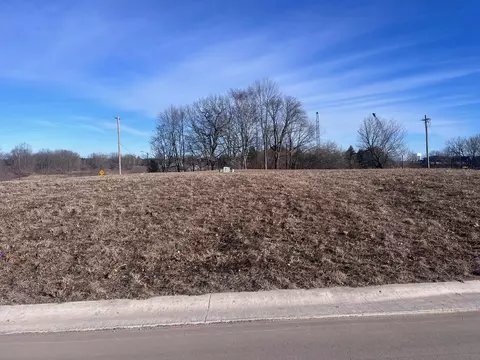 1355 Lynx, Manitowoc, WI 54220