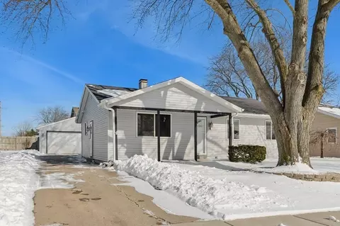 1715 Madison, Kenosha, WI 53140