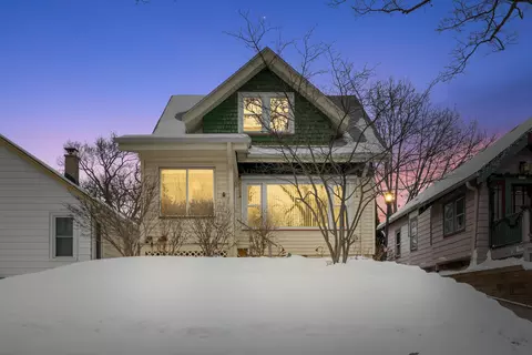 6824 W Lloyd, Wauwatosa, WI 53213